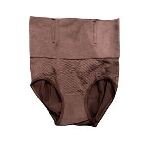 CC. Slimming High Waisted Hipster Panty in Brown, Size M​​